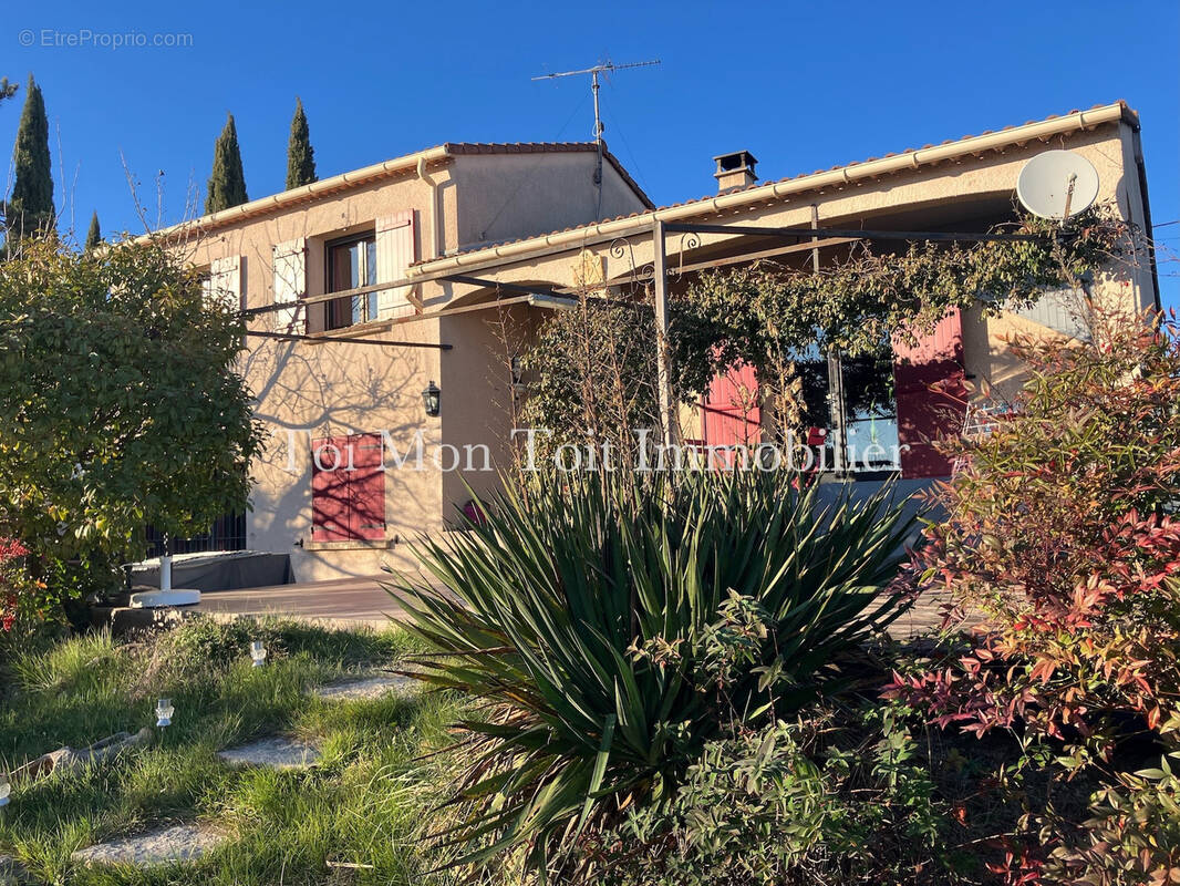 Maison à DURFORT-ET-SAINT-MARTIN-DE-SOSSENAC