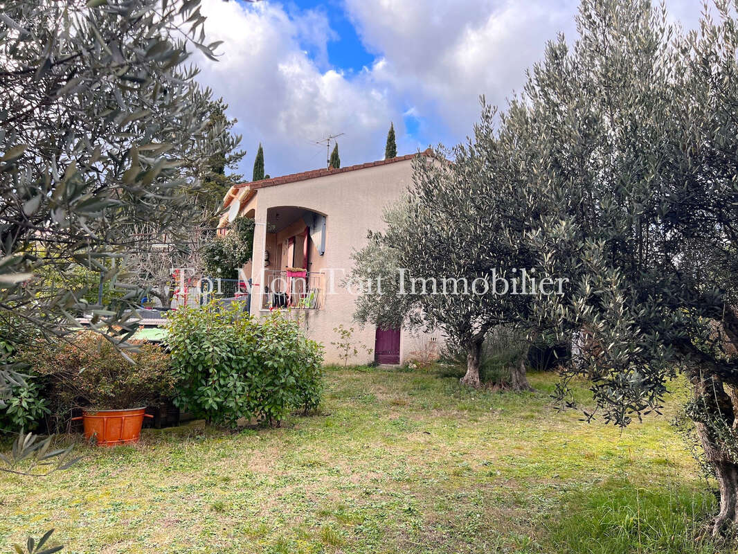 Maison à DURFORT-ET-SAINT-MARTIN-DE-SOSSENAC