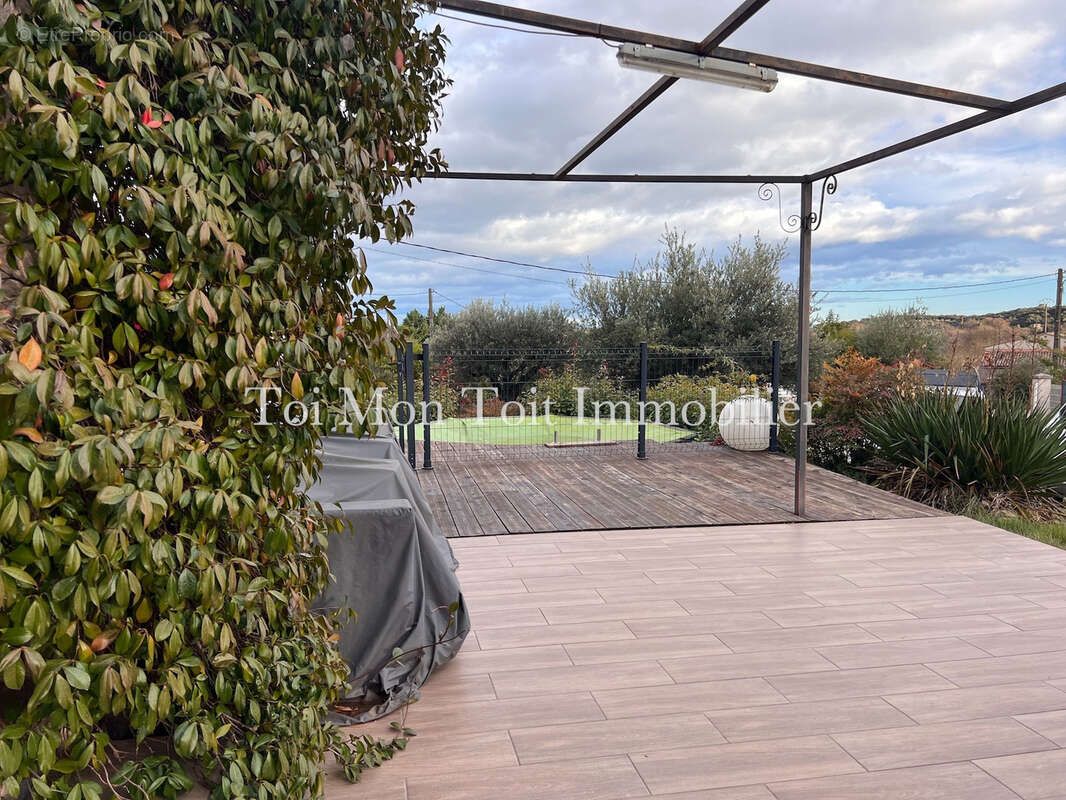 Maison à DURFORT-ET-SAINT-MARTIN-DE-SOSSENAC