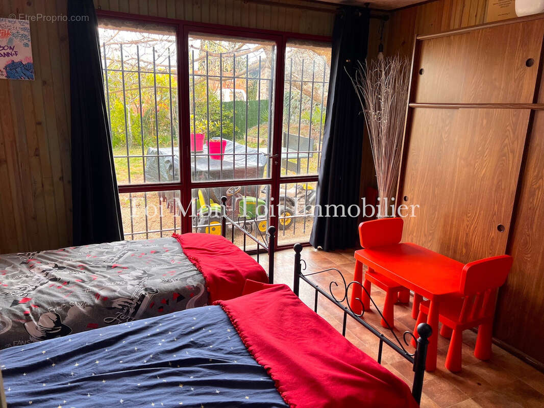 Maison à DURFORT-ET-SAINT-MARTIN-DE-SOSSENAC