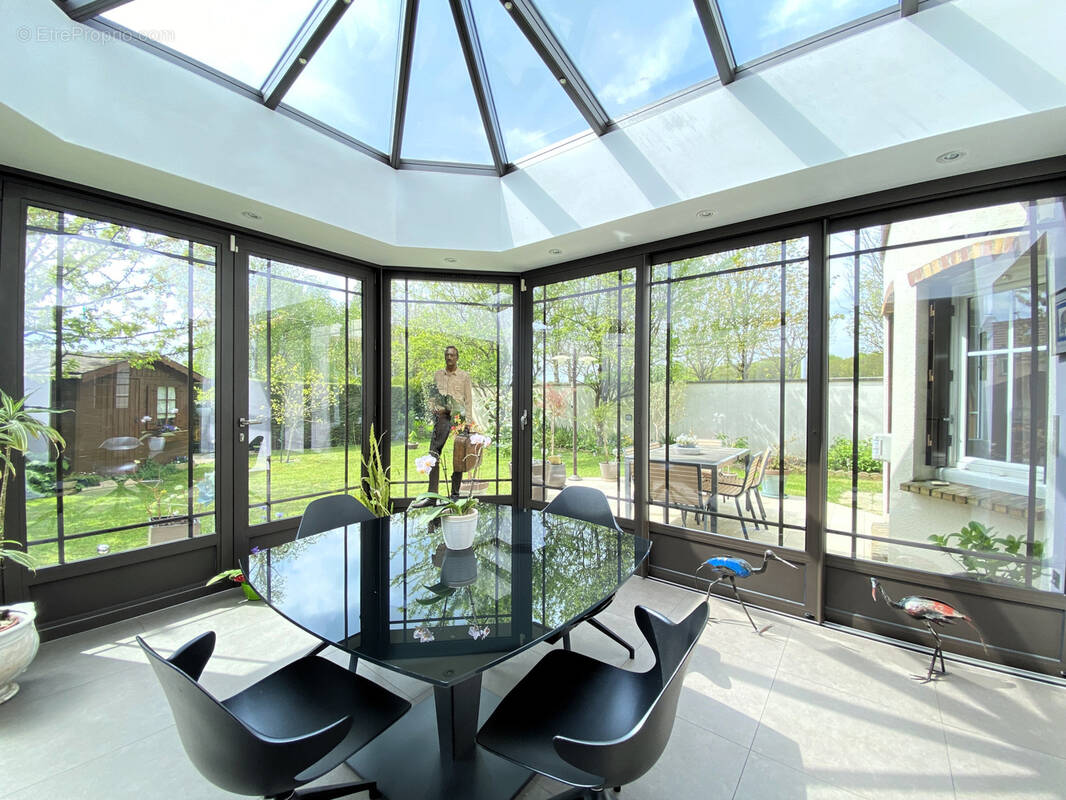 Maison à LA QUEUE-EN-BRIE