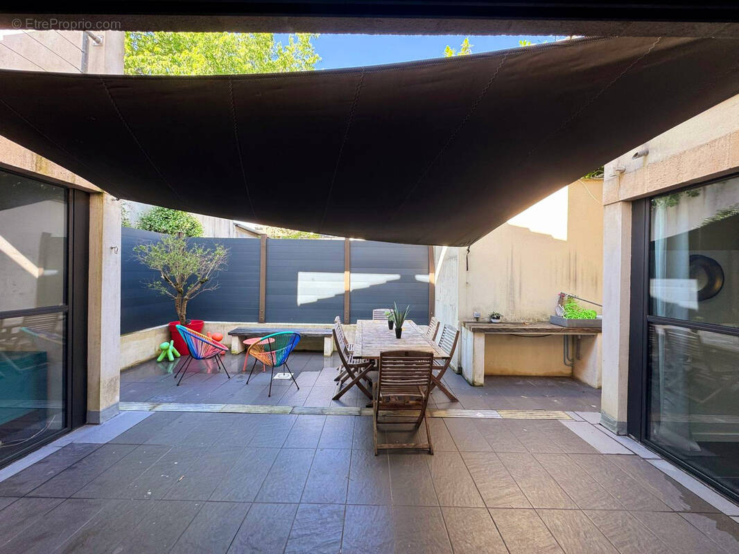 Appartement à BORDEAUX