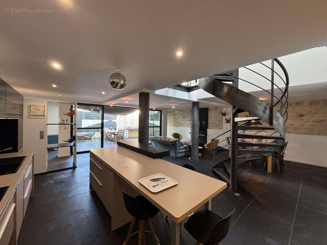 Appartement à BORDEAUX