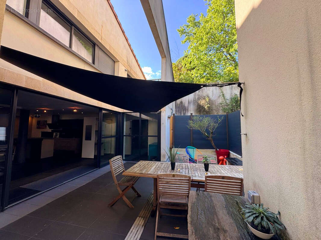 Appartement à BORDEAUX