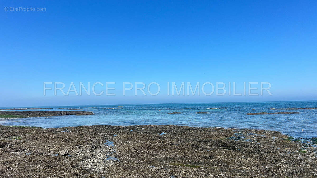 Maison à URVILLE-NACQUEVILLE