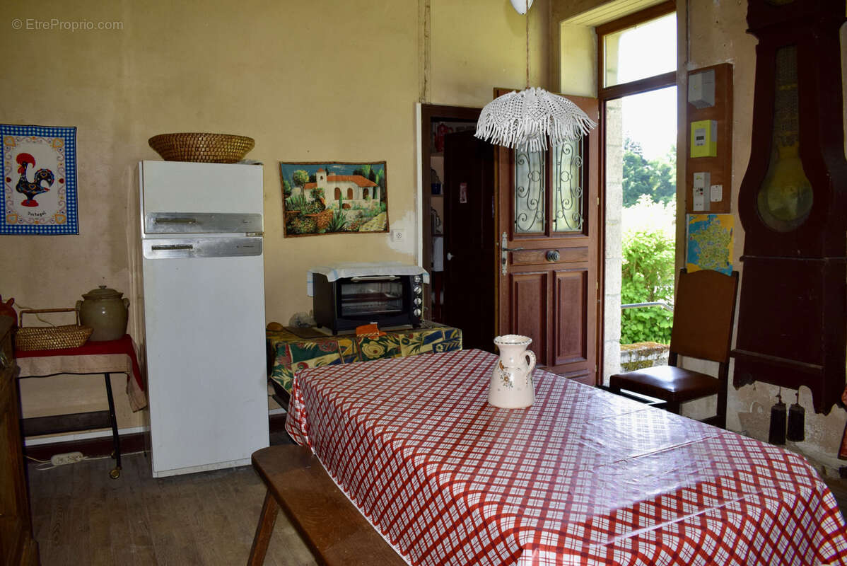 Maison à SAINT-PRIVAT