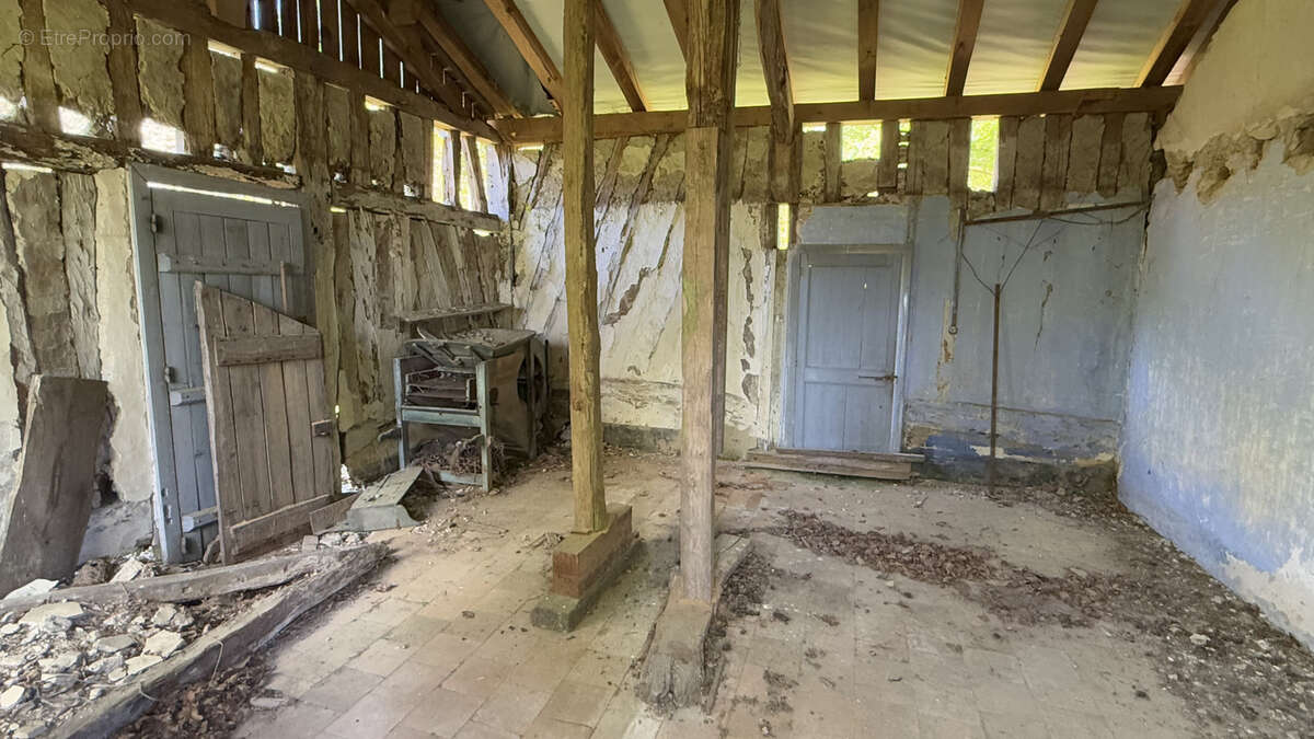 Maison à BOURRIOT-BERGONCE