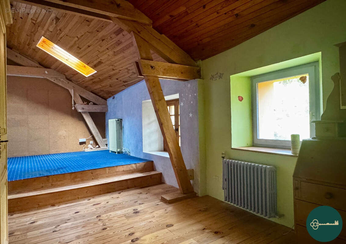 Maison à SAINT-GERMAIN-SUR-MEUSE