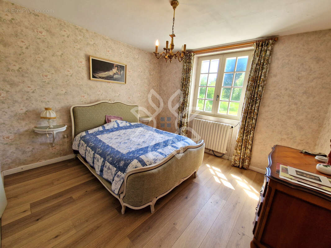 Maison à SAINT-CIRGUES