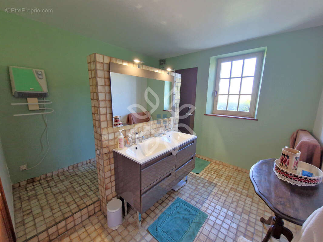 Maison à SAINT-CIRGUES