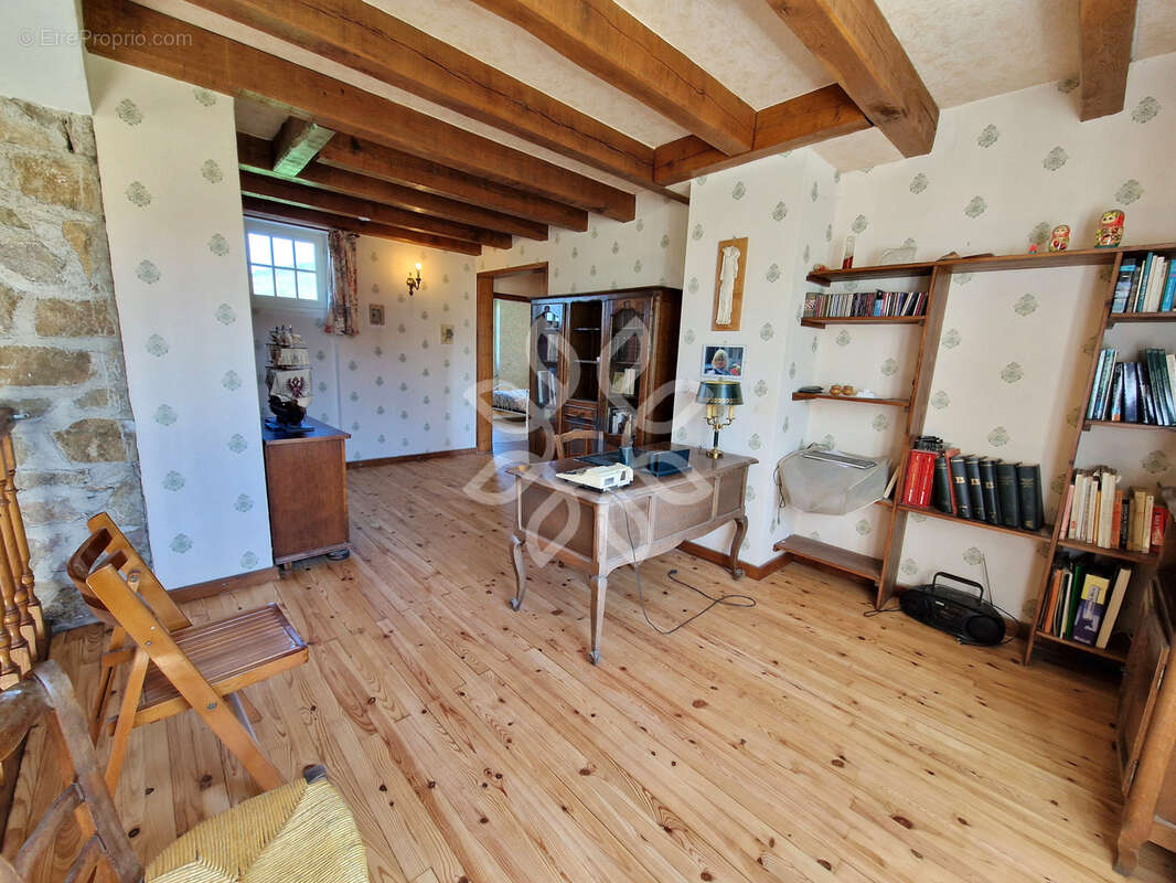 Maison à SAINT-CIRGUES