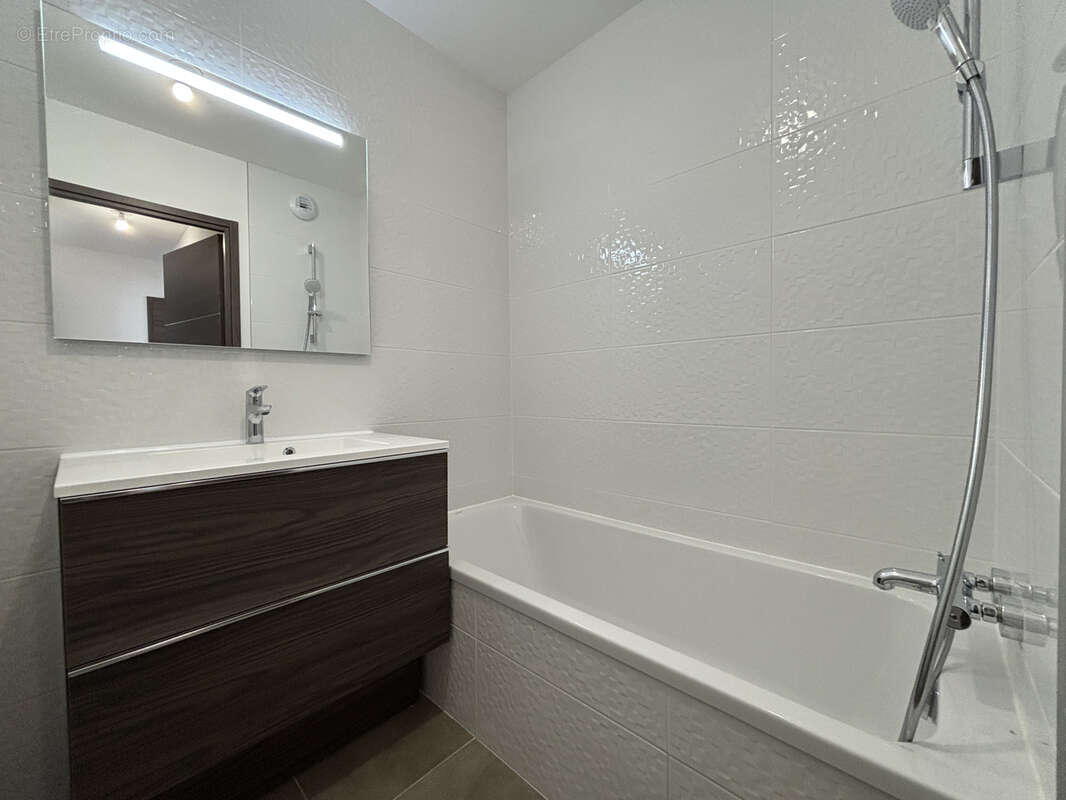 Appartement à ANNECY-LE-VIEUX