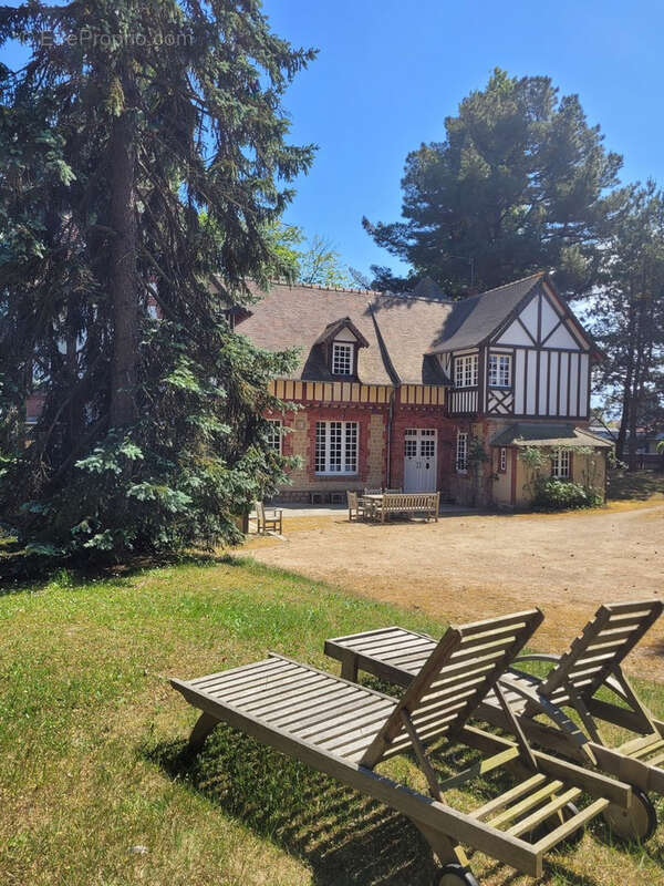 Maison à MERVILLE-FRANCEVILLE-PLAGE