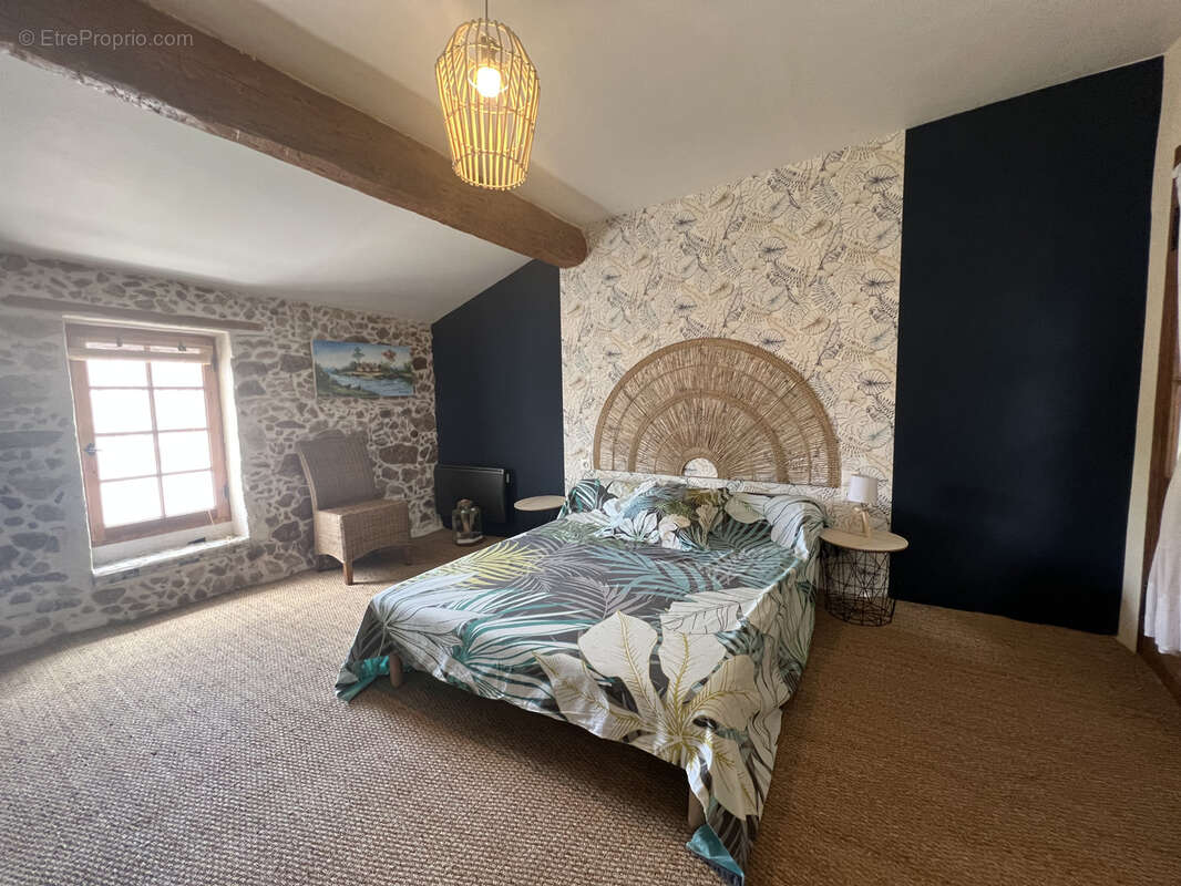 Maison à THEZAN-DES-CORBIERES