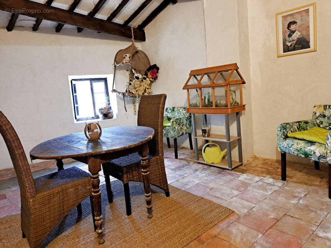 Maison à THEZAN-DES-CORBIERES