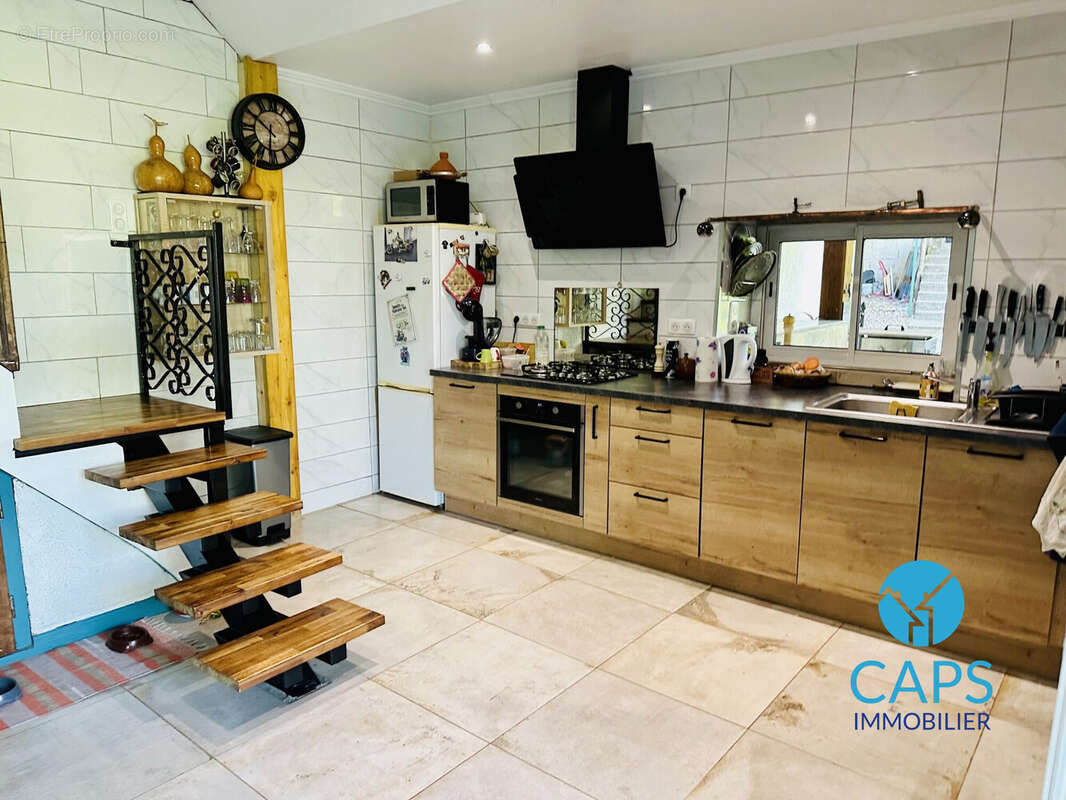 Maison à PUY-L&#039;EVEQUE