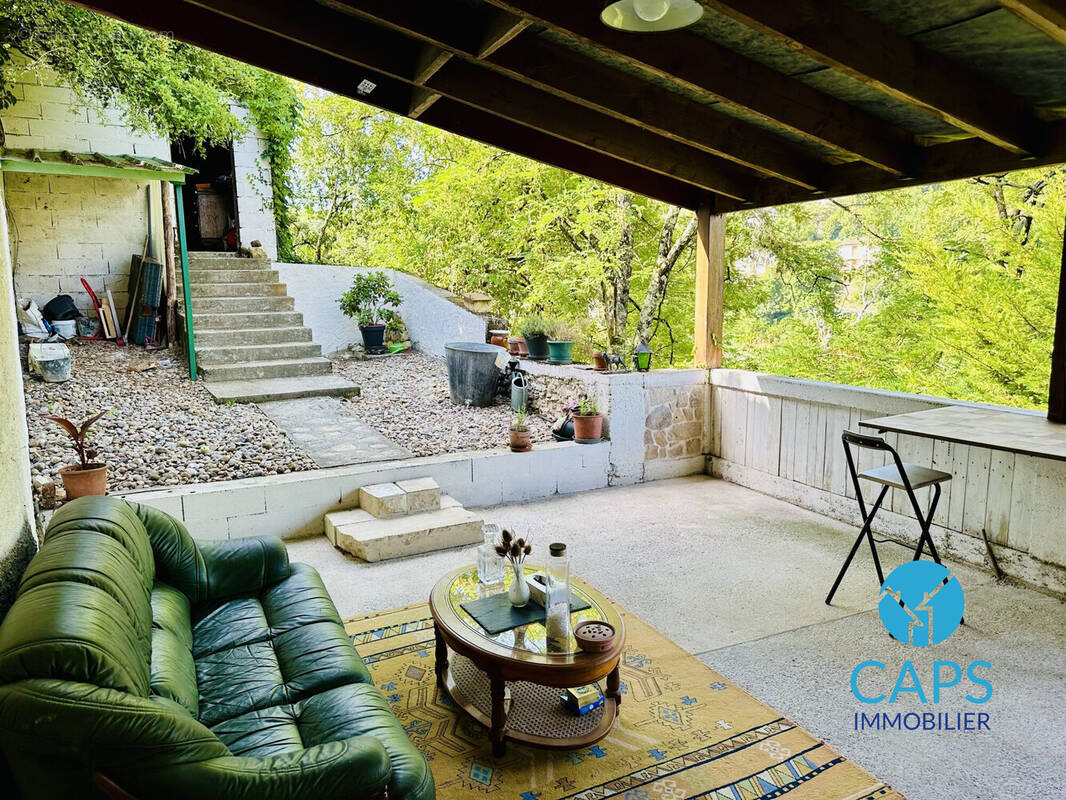 Maison à PUY-L&#039;EVEQUE