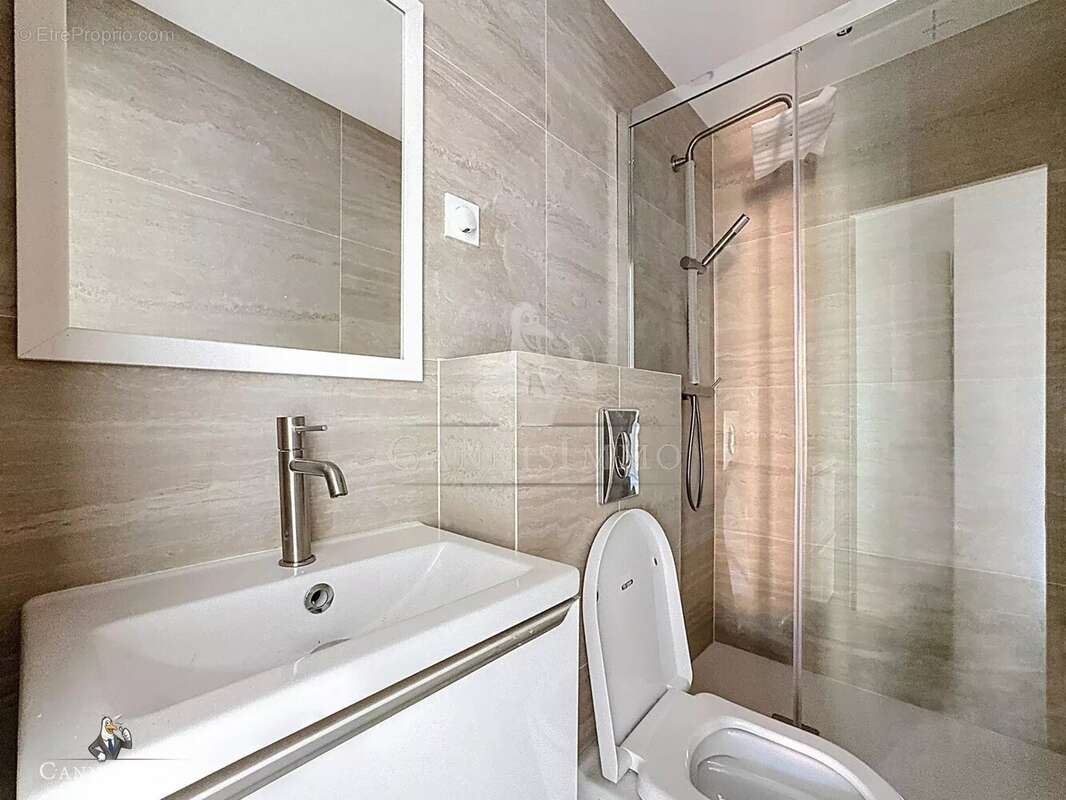 Appartement à MANDELIEU-LA-NAPOULE