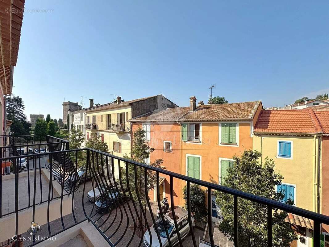 Appartement à MANDELIEU-LA-NAPOULE