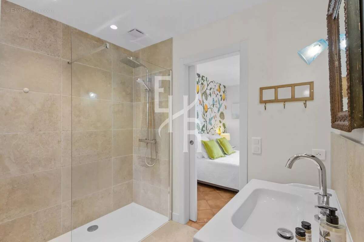 Maison à SPERACEDES