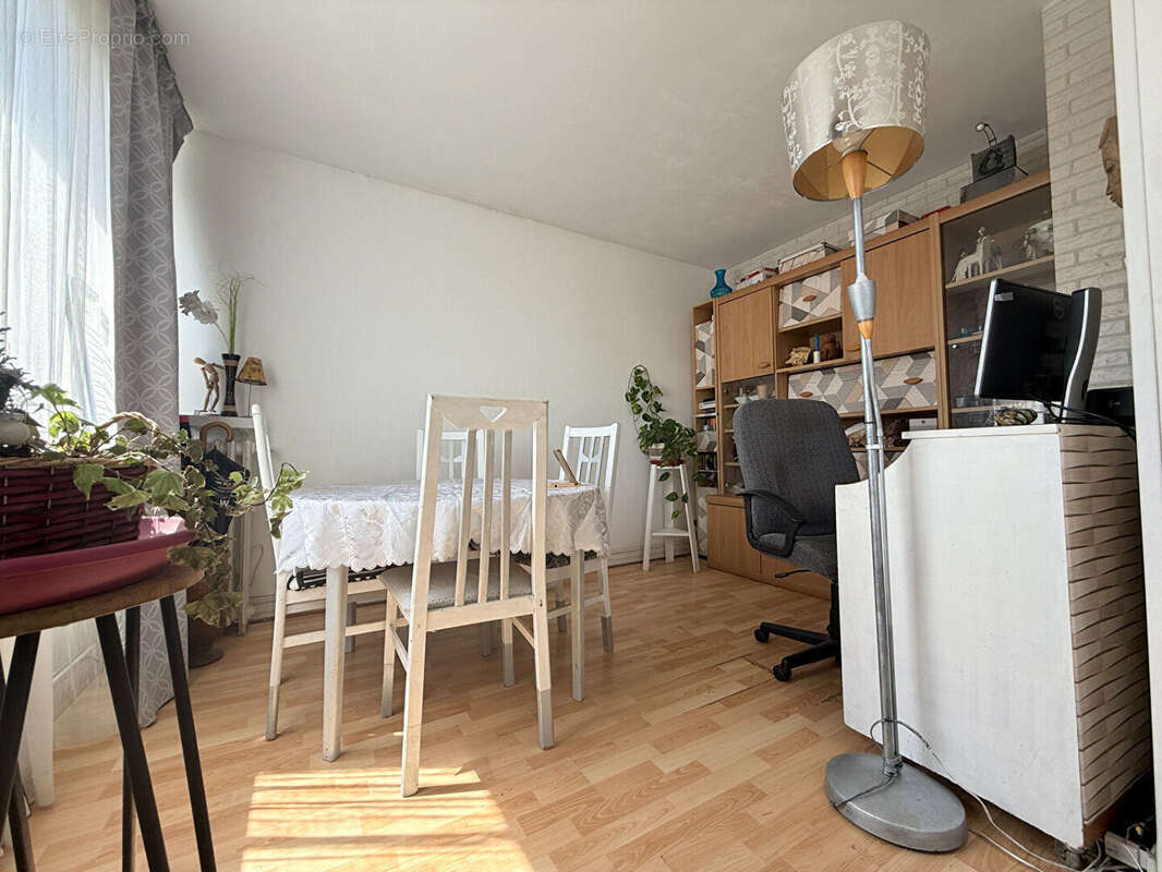 Appartement à RIS-ORANGIS