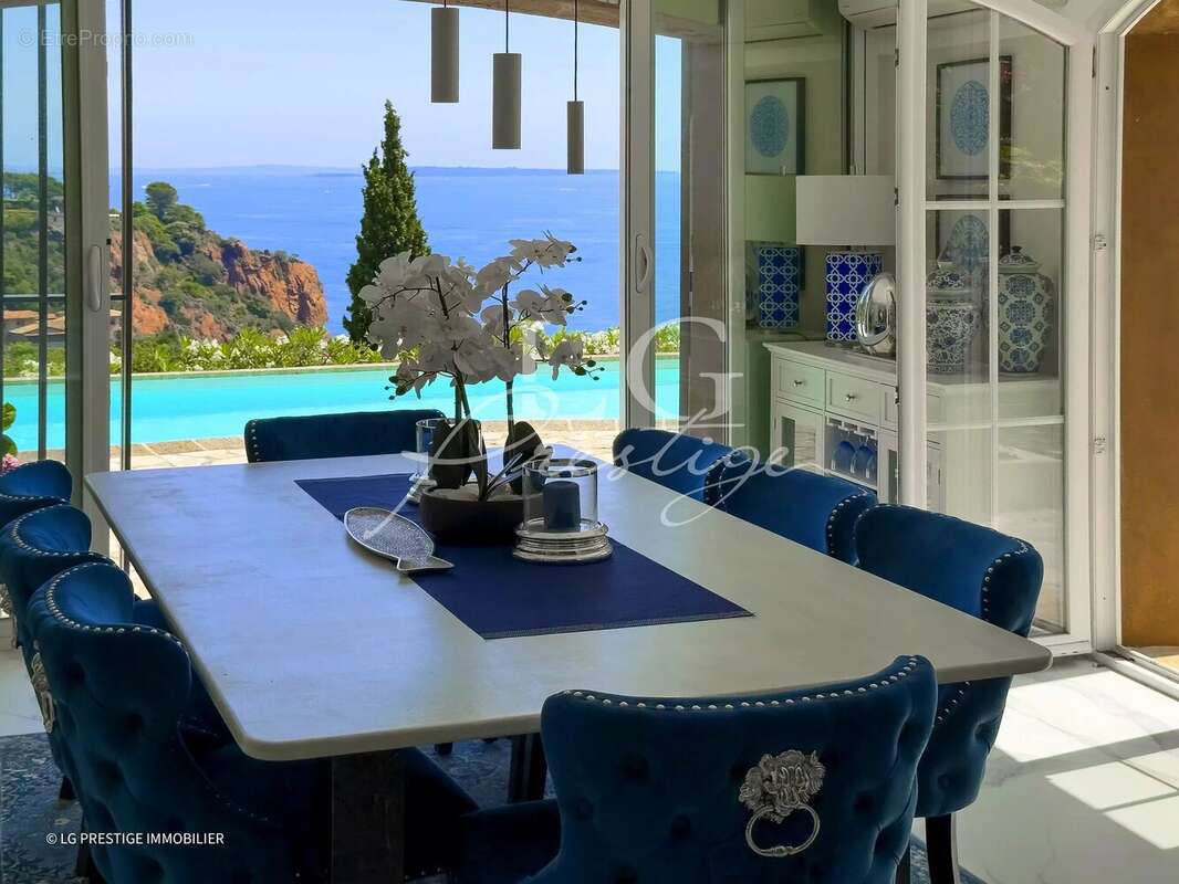 Maison à THEOULE-SUR-MER