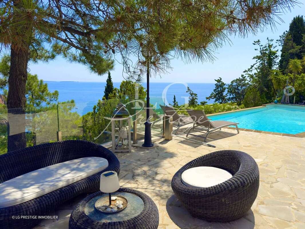 Maison à THEOULE-SUR-MER