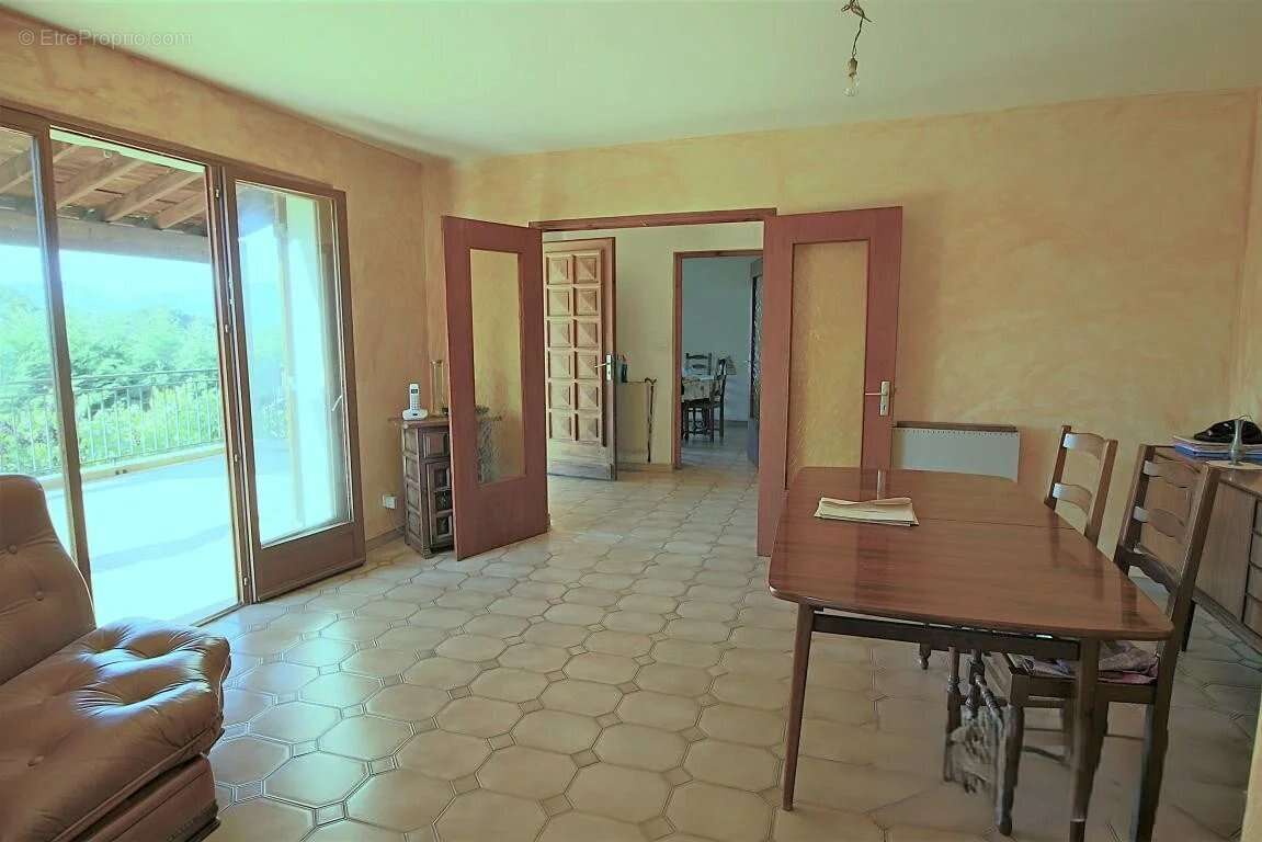 Maison à MOCA-CROCE