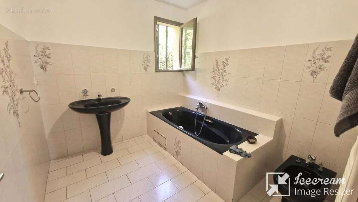 Maison à MOCA-CROCE