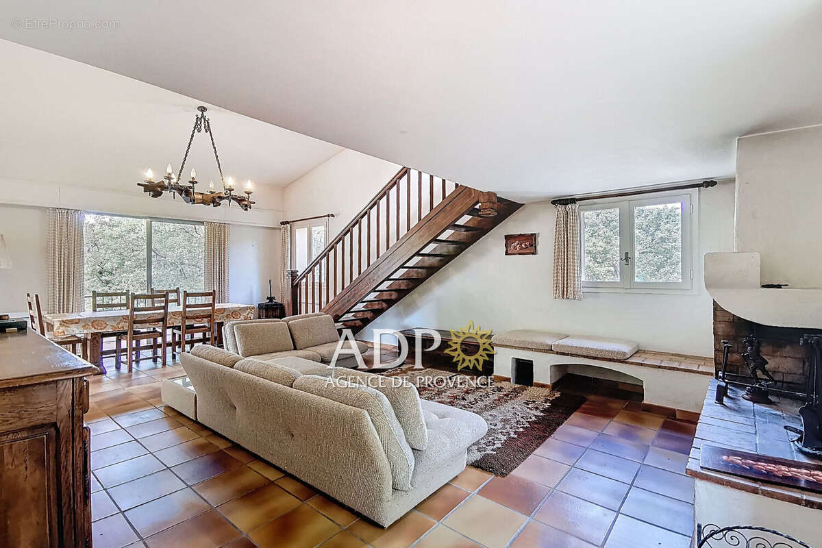 Maison à SAINT-VALLIER-DE-THIEY