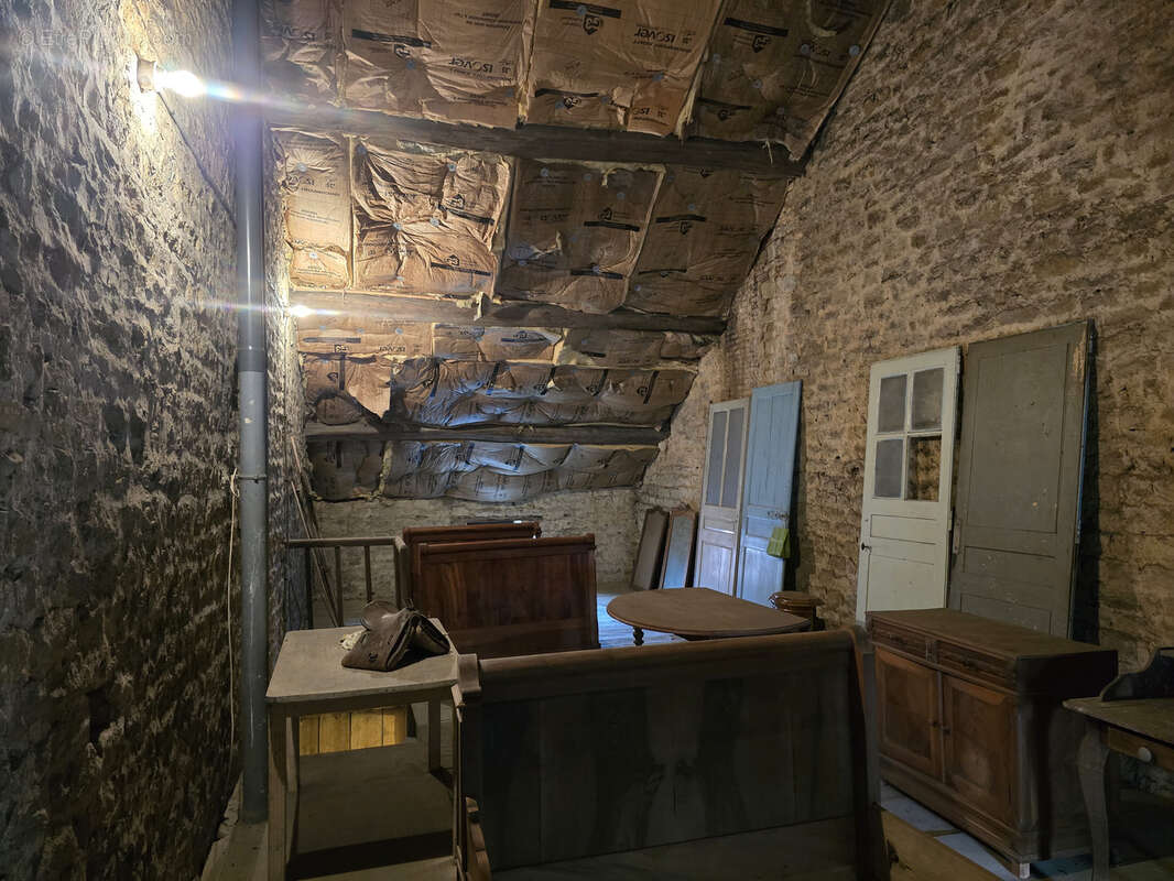 Maison à VRIGNE-AUX-BOIS