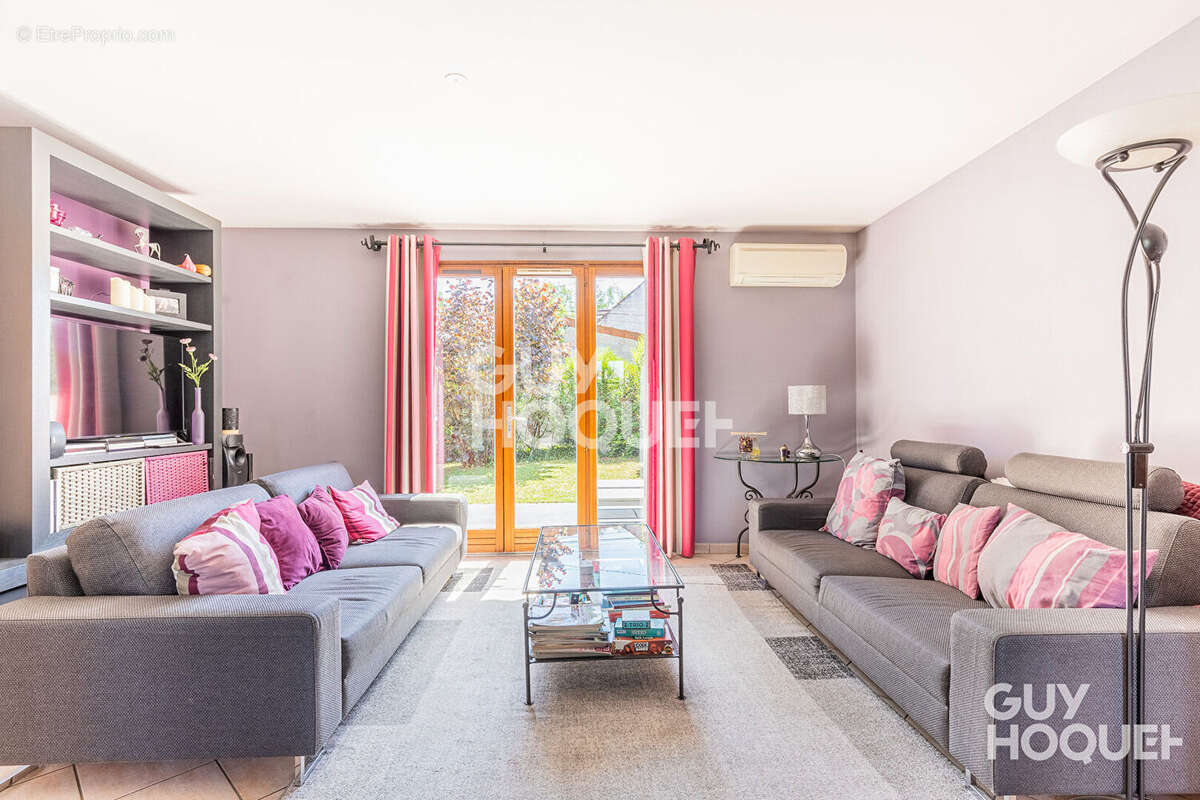 Maison à CHILLY-MAZARIN