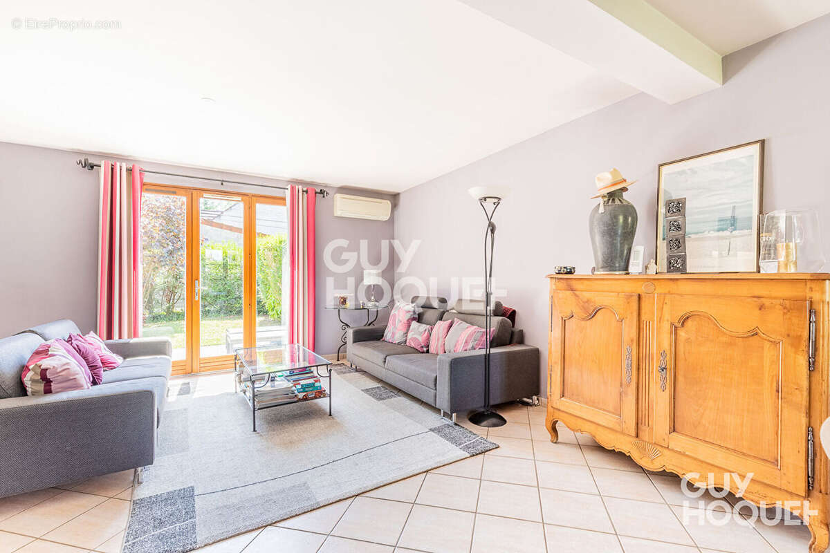 Maison à CHILLY-MAZARIN