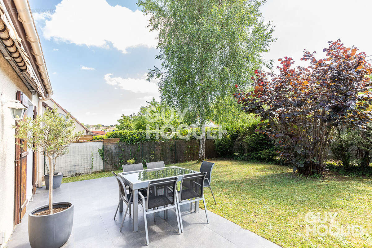 Maison à CHILLY-MAZARIN