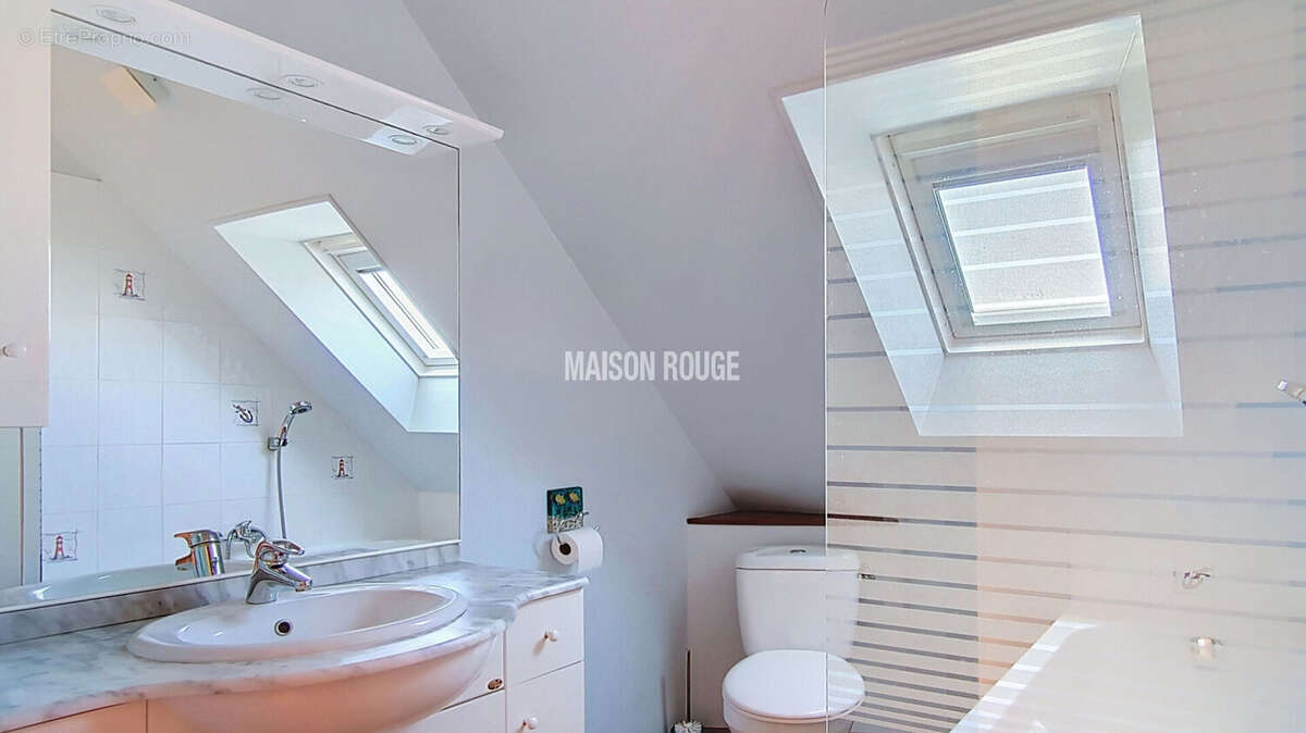 Maison à LEZARDRIEUX