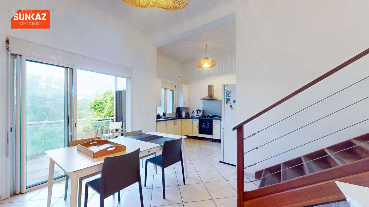 Maison à L&#039;ETANG-SALE