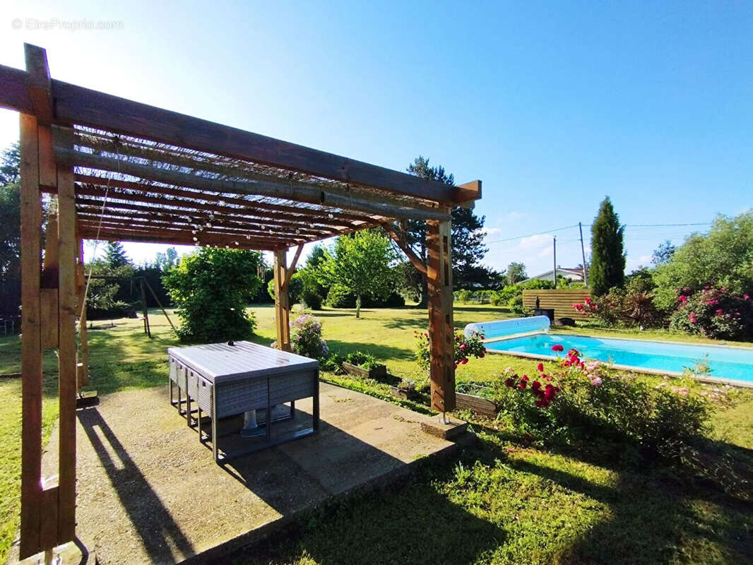 Maison à SAINT-ANTOINE-DE-BREUILH