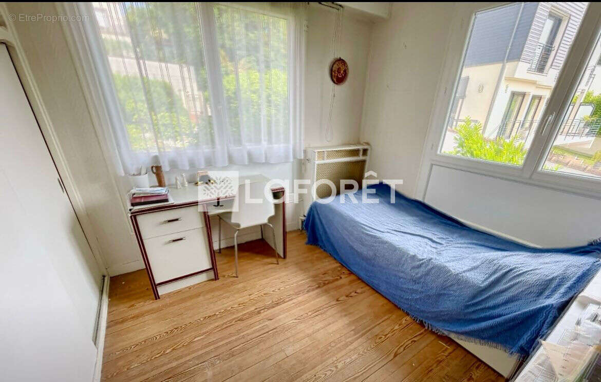 Maison à CHENNEVIERES-SUR-MARNE