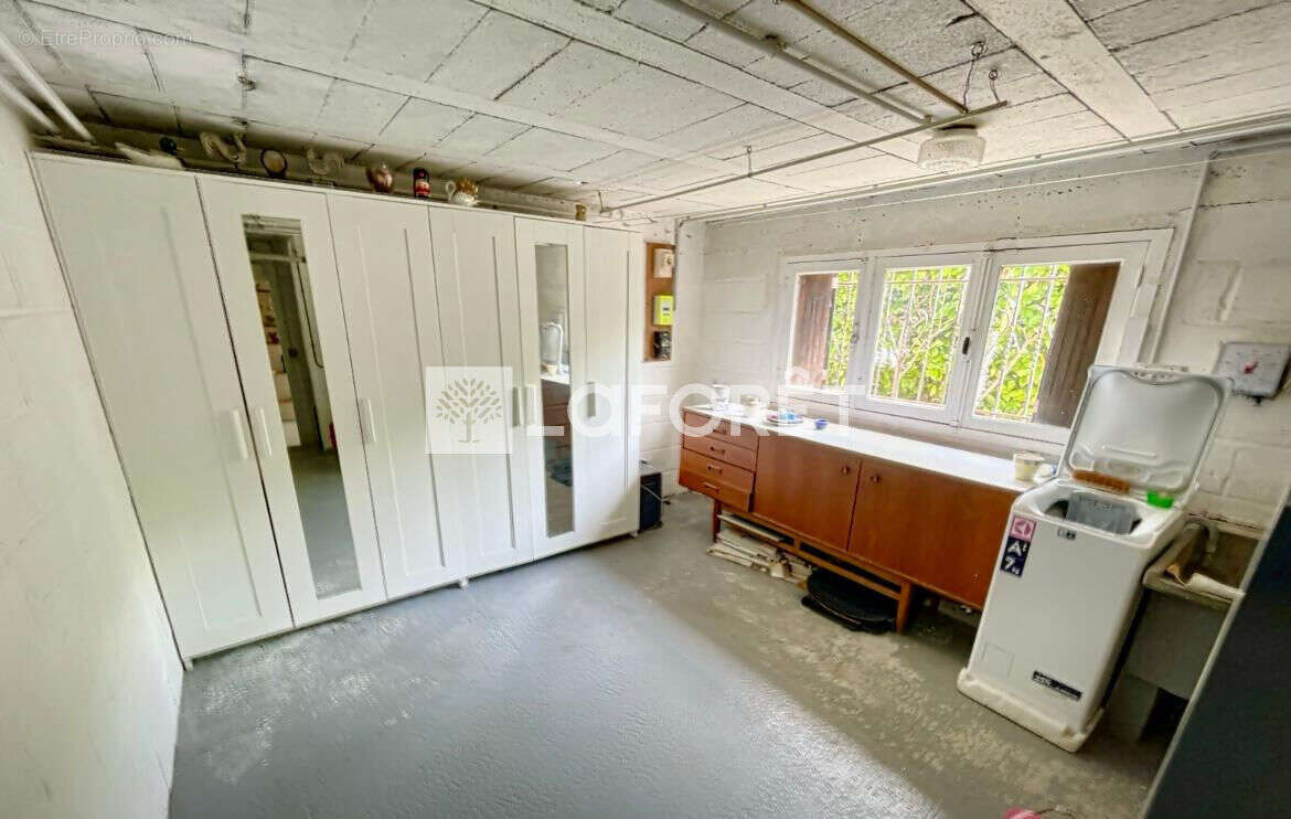 Maison à CHENNEVIERES-SUR-MARNE