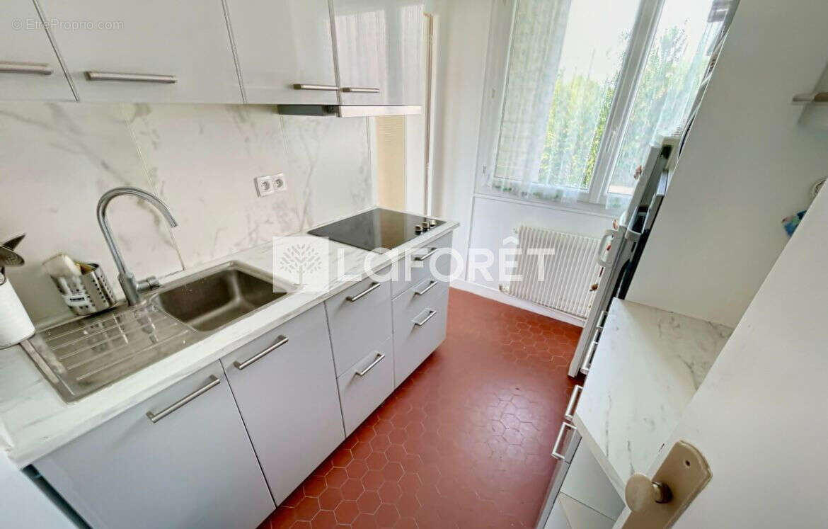 Maison à CHENNEVIERES-SUR-MARNE