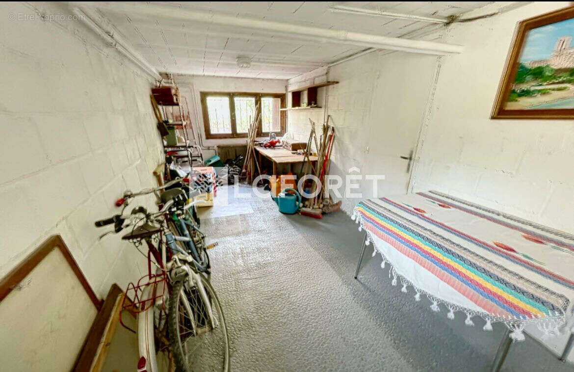 Maison à CHENNEVIERES-SUR-MARNE