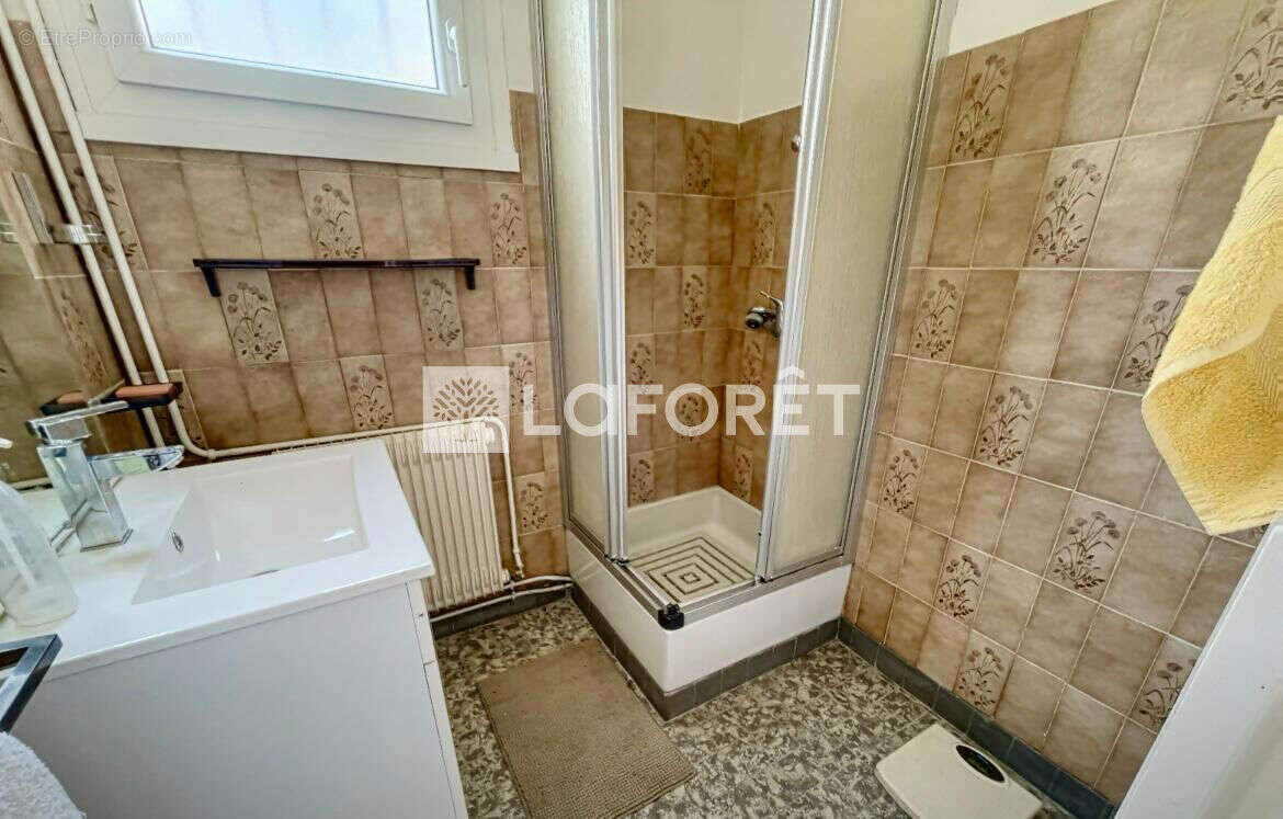 Maison à CHENNEVIERES-SUR-MARNE