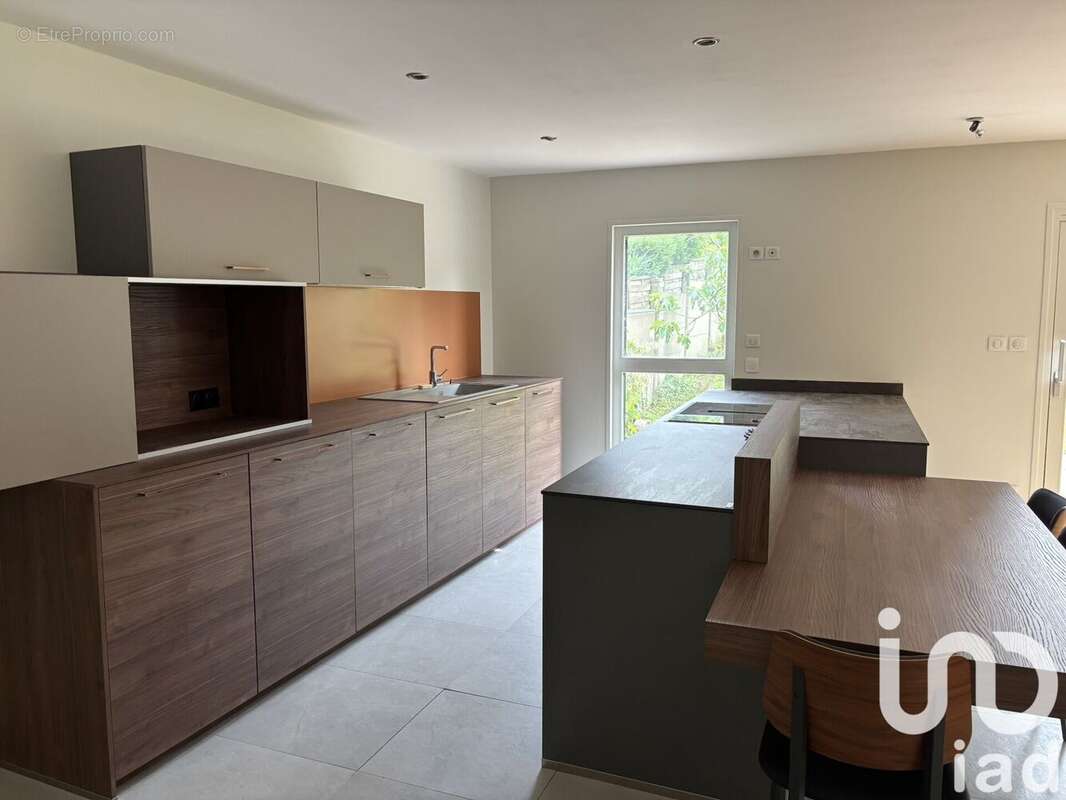 Photo 3 - Maison à SAINT-ETIENNE