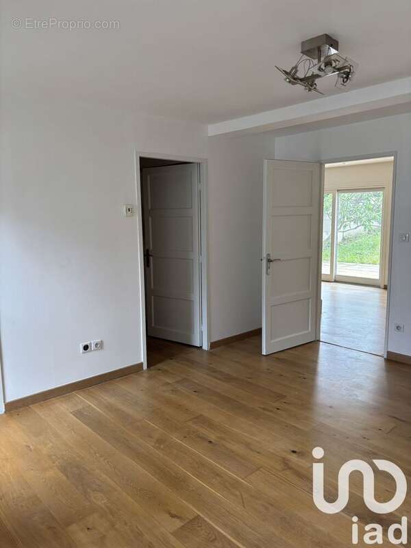 Photo 6 - Maison à SAINT-ETIENNE