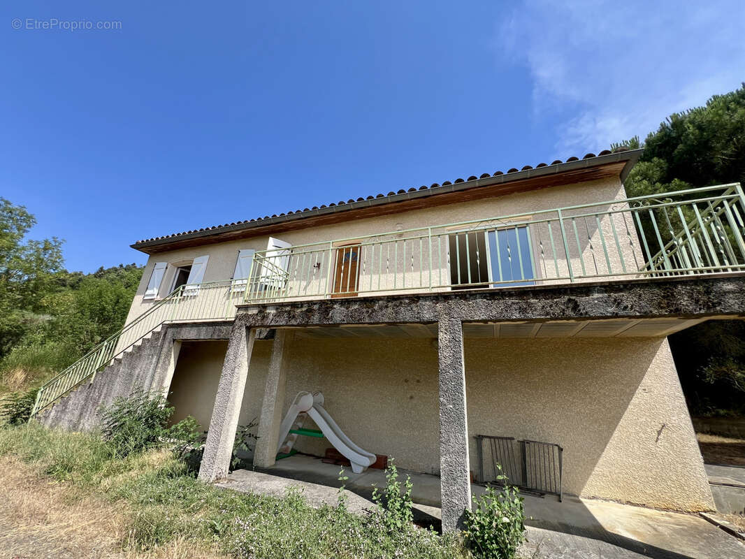 Maison à LAROQUE-DE-FA