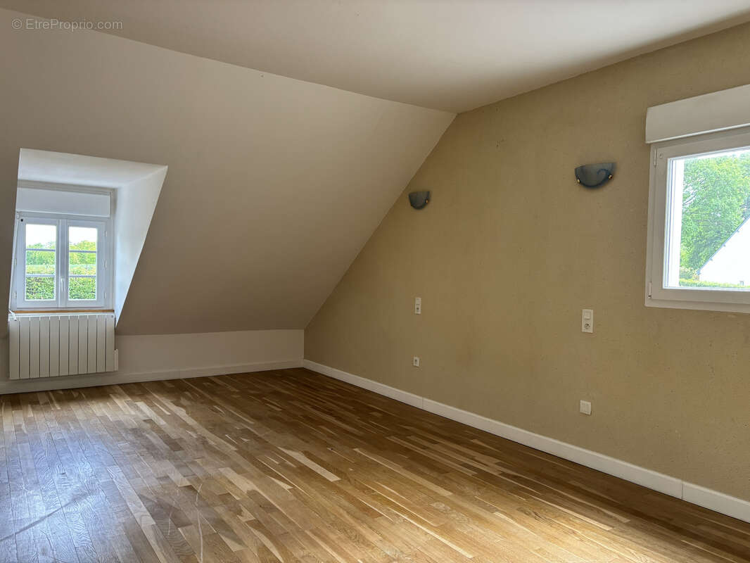 Maison à LE MELE-SUR-SARTHE