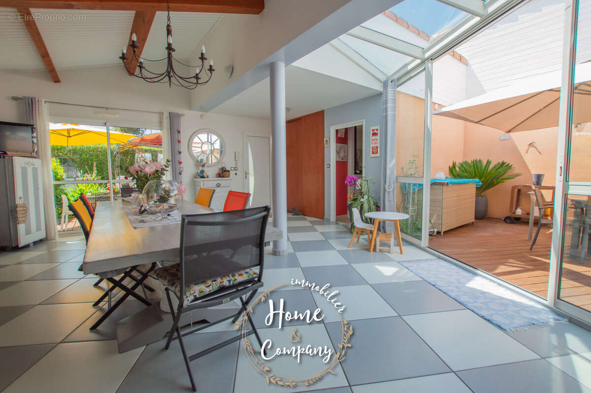 Maison à SAINT-GEORGES-DE-DIDONNE