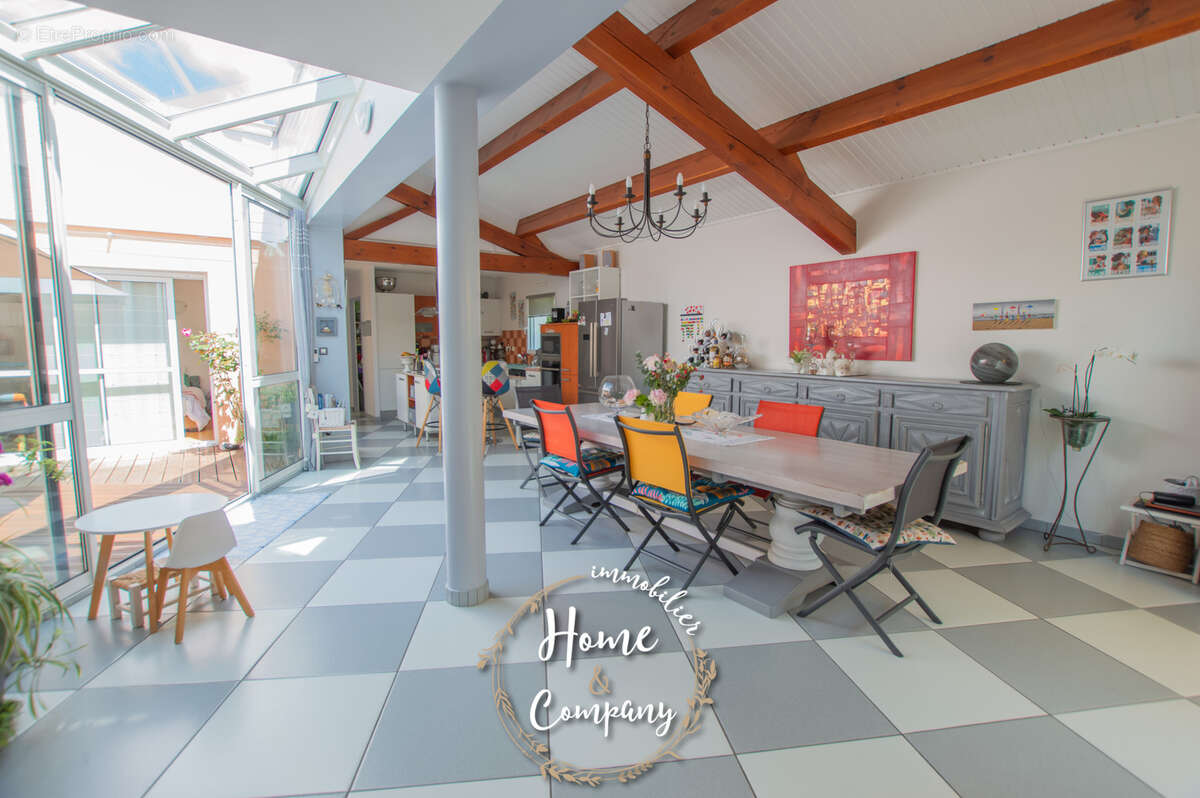 Maison à SAINT-GEORGES-DE-DIDONNE