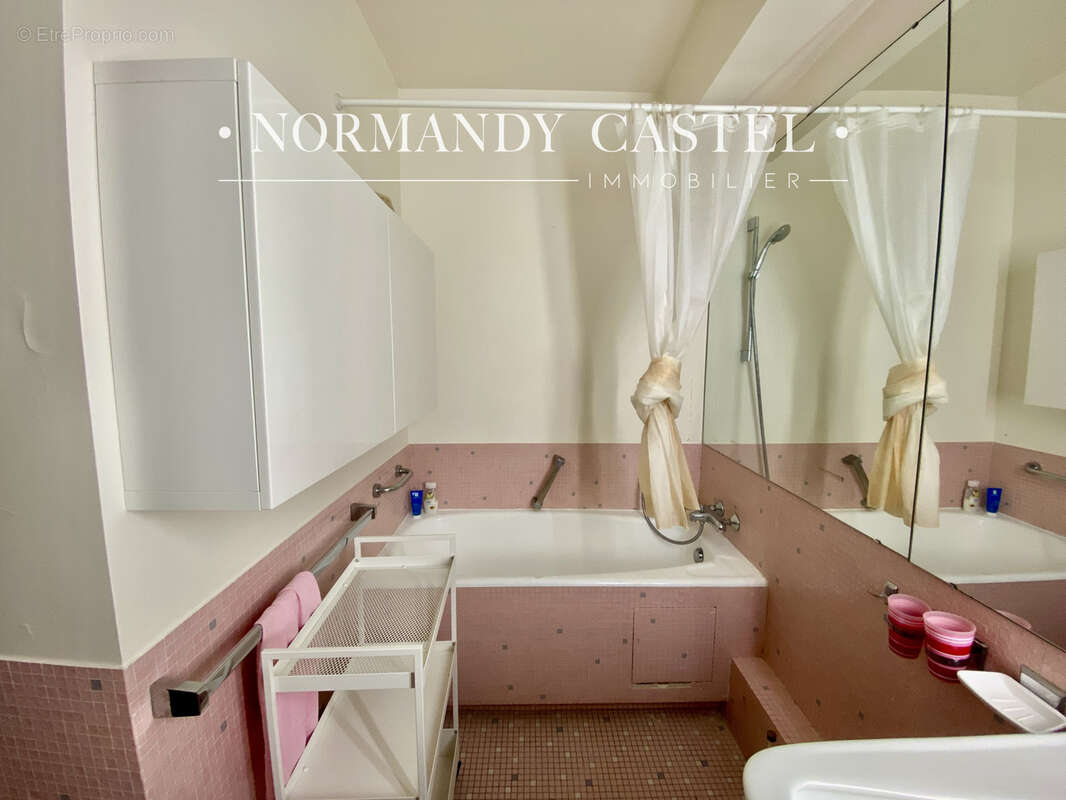 Appartement à TROUVILLE-SUR-MER