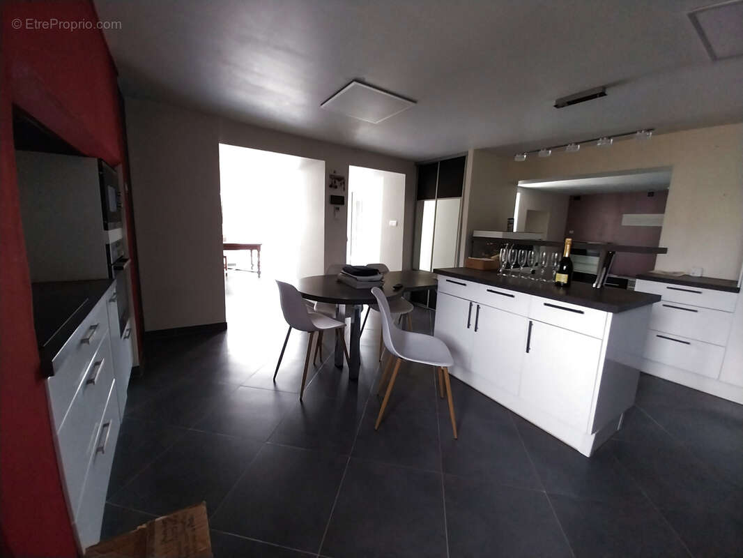 Maison à COULOUNIEIX-CHAMIERS